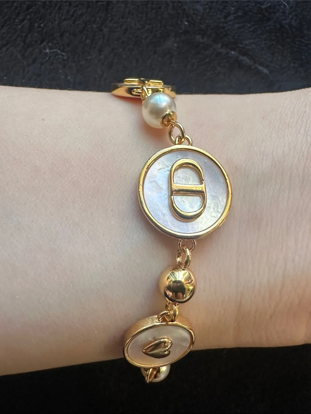 Like New - Dior Gold-Tone Mother-of-Pearl Charm Bracelet with Pearls